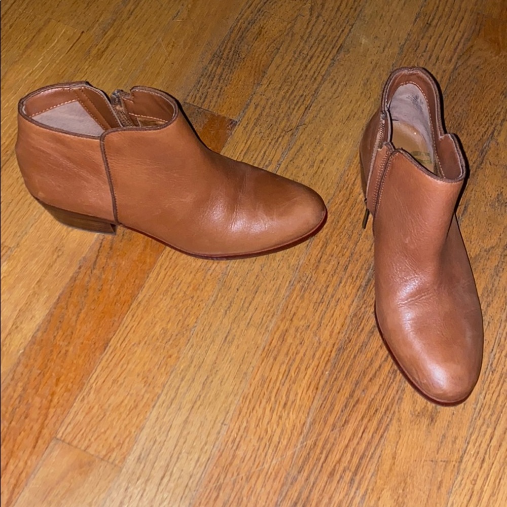 Sam Eldemen brown bootie
